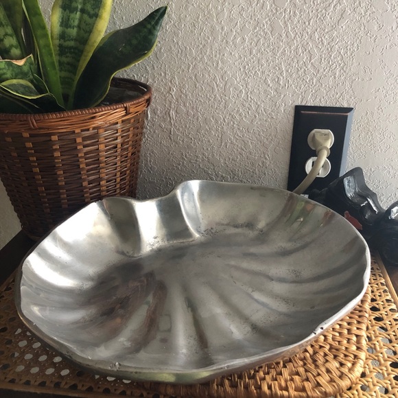 Pewter Metal Clamshell/Seashell Serving Bowl Made in Mexico Vintage - Picture 3 of 12